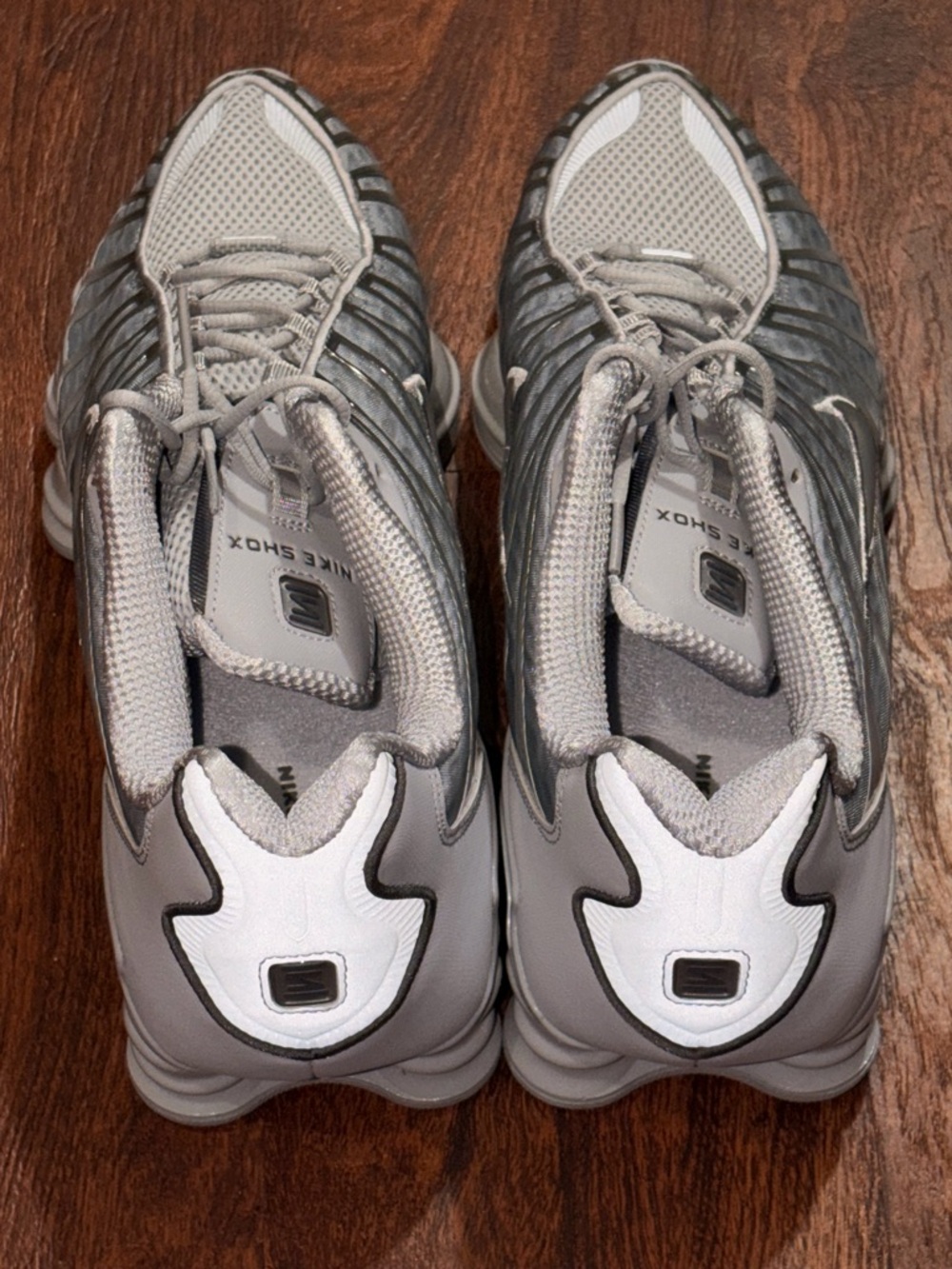 Nike - Picture 8 of 15